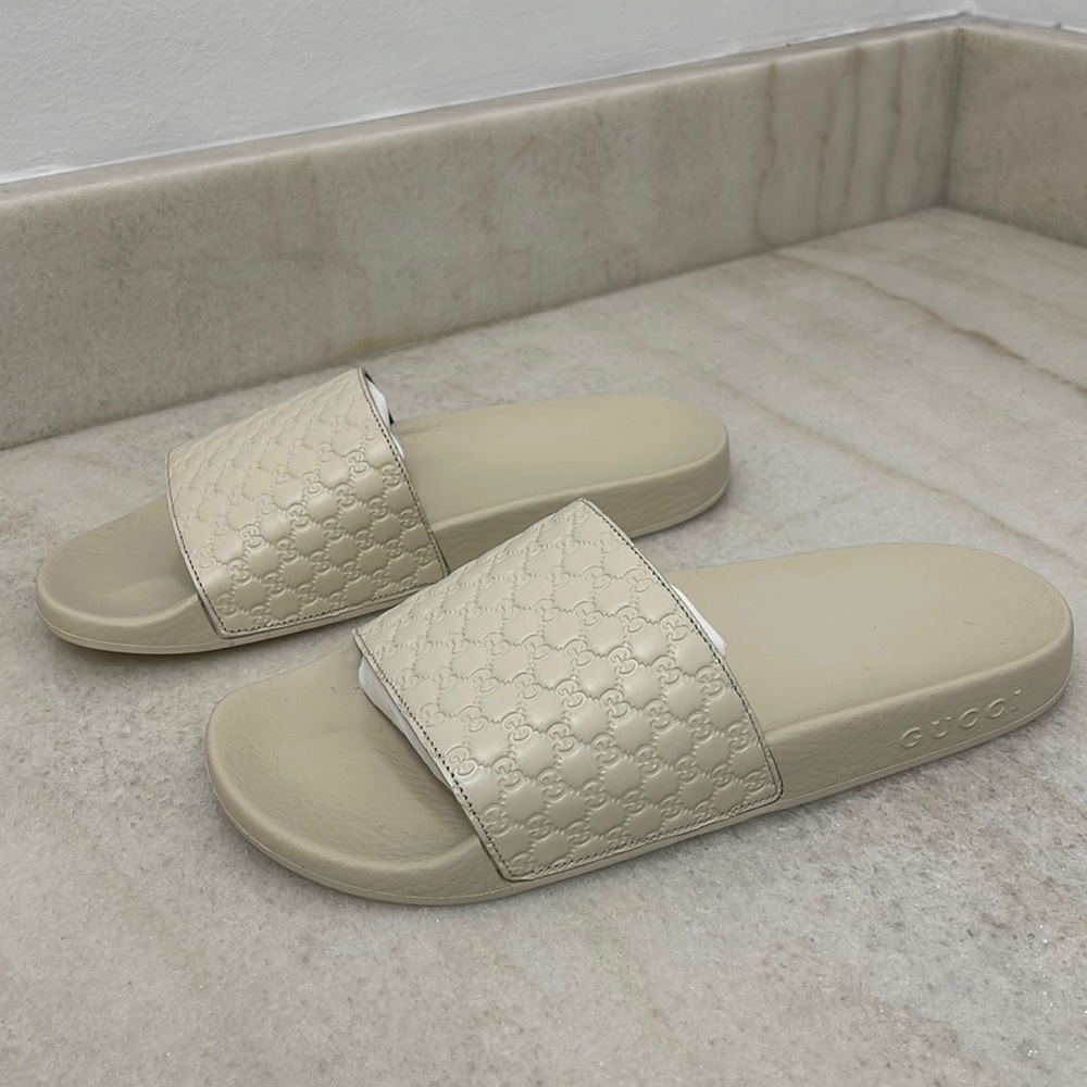 BRAND NEW GUCCI “leather upper rubber sandal microguccissima soft ivorie”